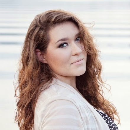 Kathryn Jones Photo 41