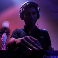 Roger Gomez Photo 8