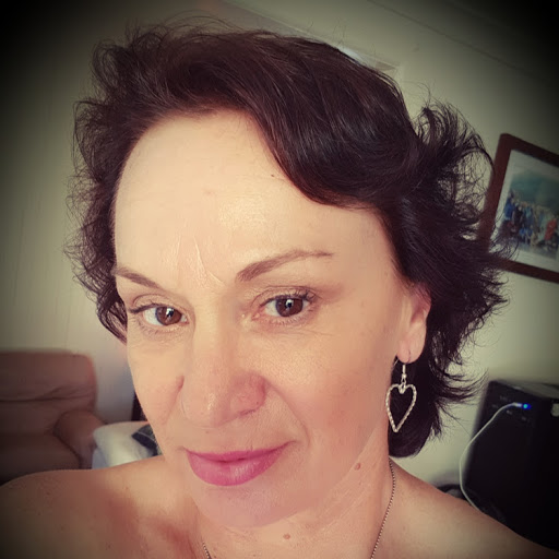 Helen Price Photo 9