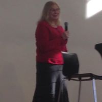 Carole Springer Photo 9