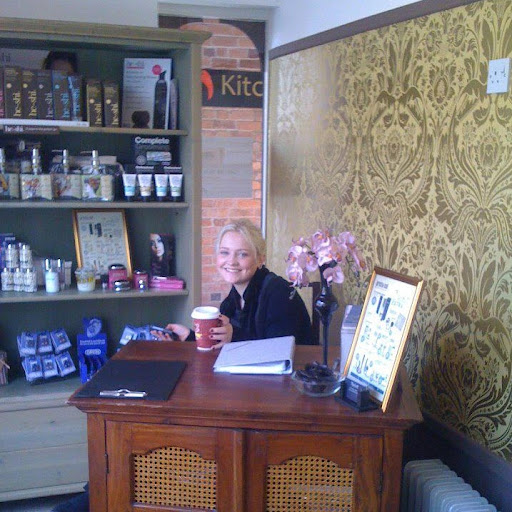 Tracey Edwards Photo 23
