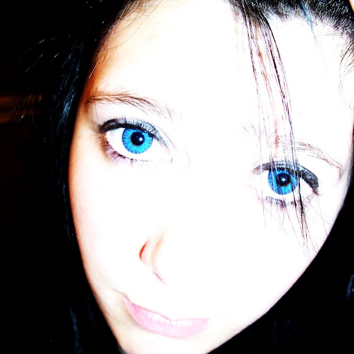 Jessica Hewitt Photo 17