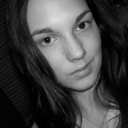 Heather Younger Photo 30