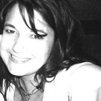 Michelle Slattery Photo 20