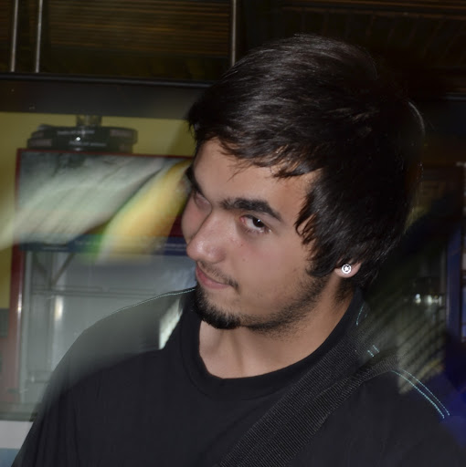 Alex George Photo 37
