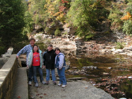 Renee Howell Photo 23