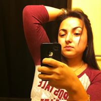 Stephanie Gomes Photo 22