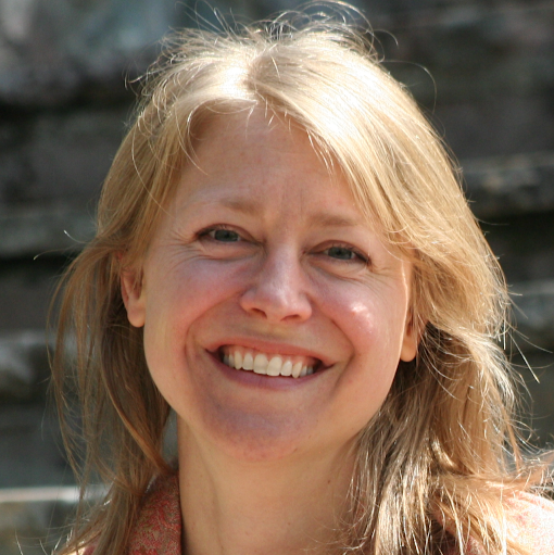 Leah Nelson Photo 27
