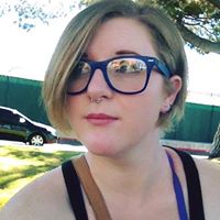 Holly Stewart Photo 30