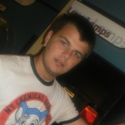 Jamie Hayes Photo 39