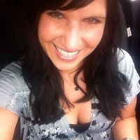 Nikki Barker Photo 41