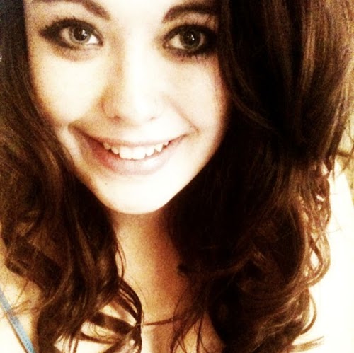 Emily Smart Photo 14