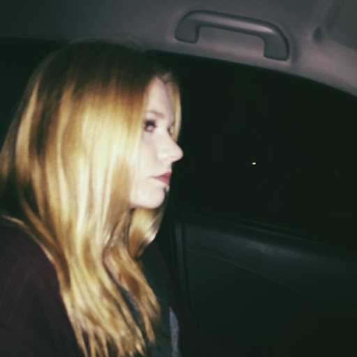 Amanda Donaldson Photo 32