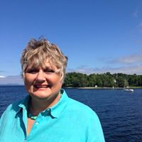 Suzanne Shepherd Photo 29