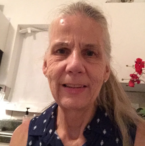 Francine Davis Photo 32