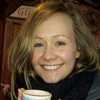 Julia Werner Photo 15