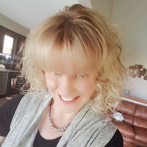 Sarah Knight Photo 40