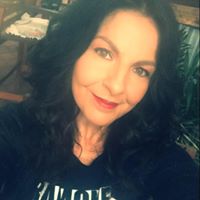 Suzi Reynolds Photo 6