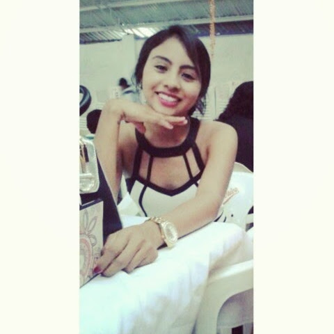 Mary Benitez Photo 12
