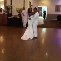April Lear Photo 18