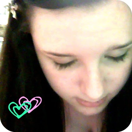 Caroline Hanna Photo 9
