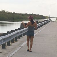Kelly Montoya Photo 16