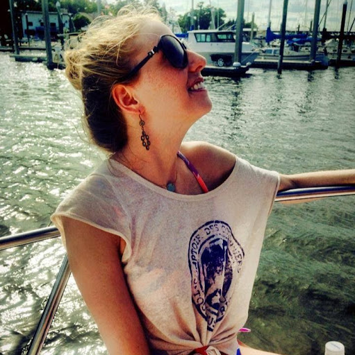 Molly Jones Photo 34