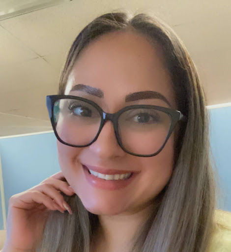 Melissa Gomez Photo 33