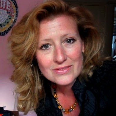 Alison Day Photo 33