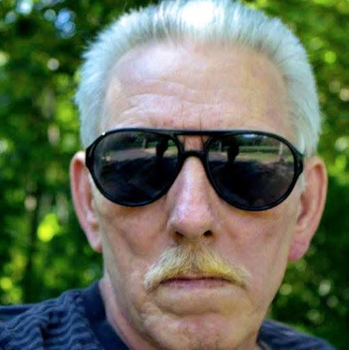 Richard Gallagher Photo 38