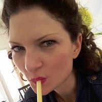 Jennifer Moreau Photo 24