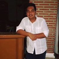 Bryan Robles Photo 39