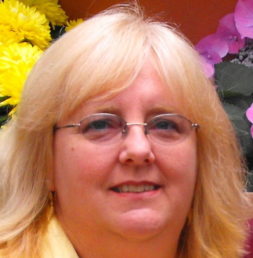 Debbie Davis Photo 9