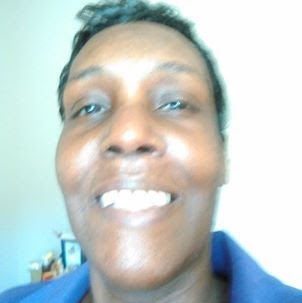 Julia Diggs Photo 8