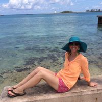 Julie Roberts Photo 22