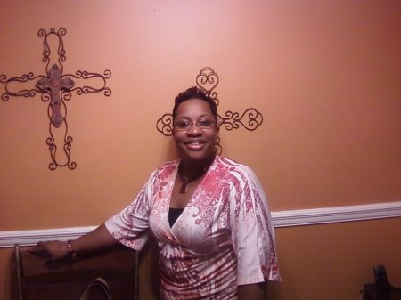 Danielle Garrett Photo 8
