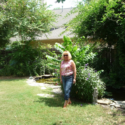 Rebecca Duran Photo 34