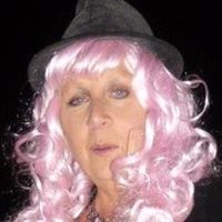 Ellen Lancaster Photo 12