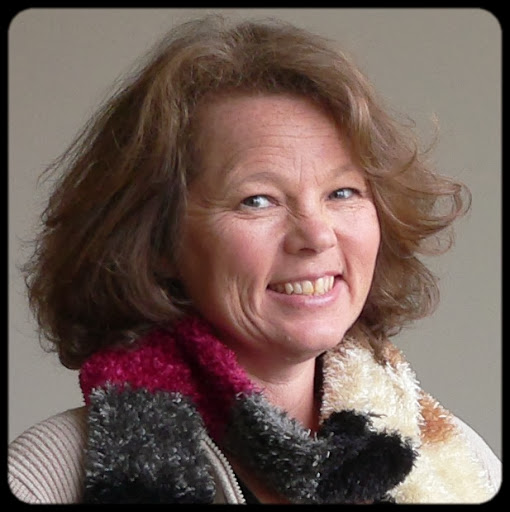 Susan Coward Photo 31