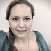 Carolina Castaneda Photo 22