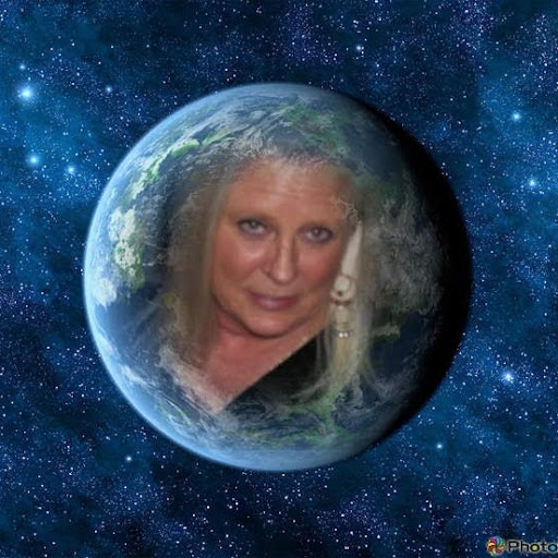 Joy Bailey Photo 39