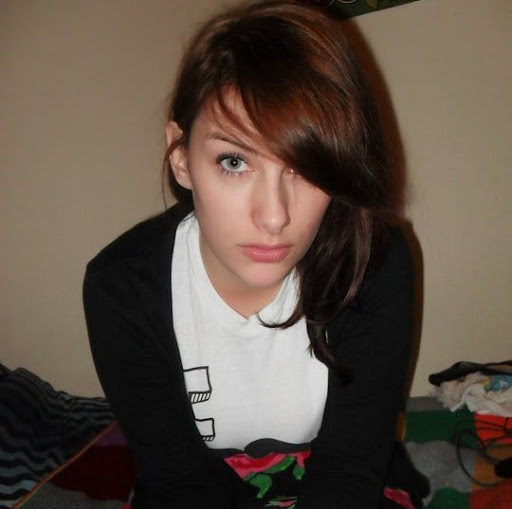 Charlotte Owen Photo 3