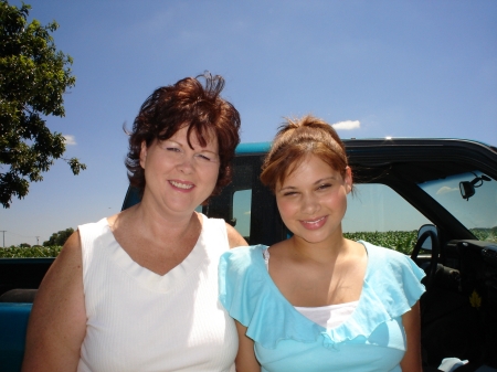 Laura Cook Photo 38