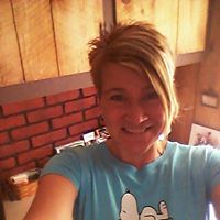 Laurie Sullivan Photo 20
