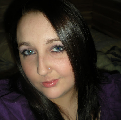 Emily Curtis Photo 20