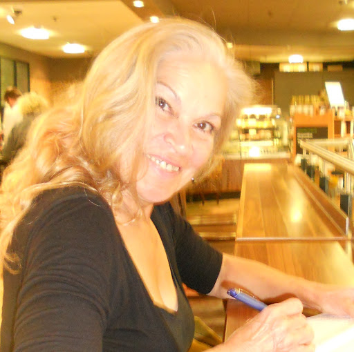 Diana Mckenzie Photo 17