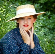 Heather Robbins Photo 32