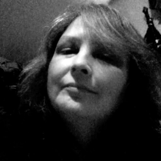 Dana Lang Photo 13