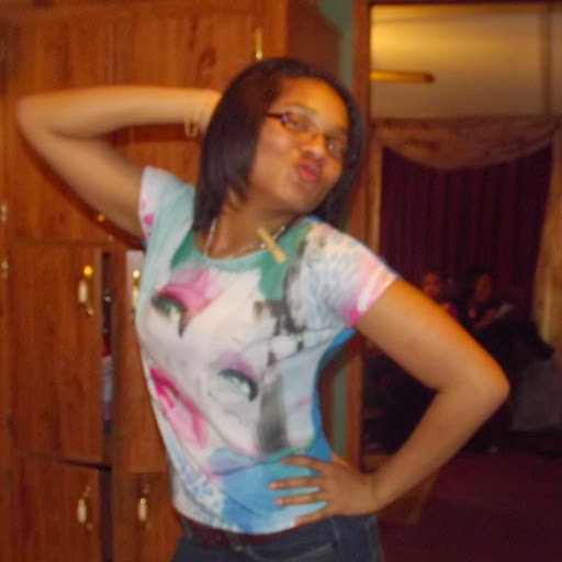 Alexus Brown Photo 38