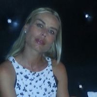 Julia Reinhardt Photo 8